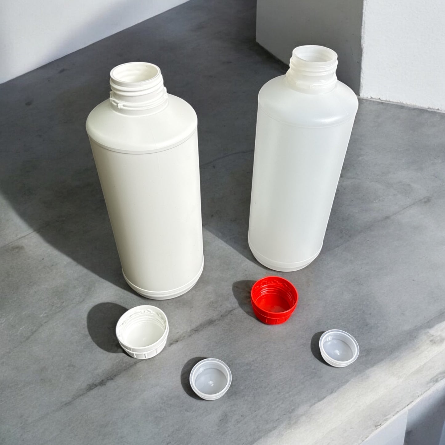 1000ml HDPE Chemical Bottle โ Durable& Leak-Proof- 1 Bag (80 Pieces)